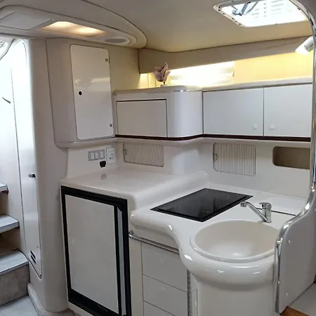 Ботель Diagonal Mar Sailboat Сан-Адриан-де-Бесос