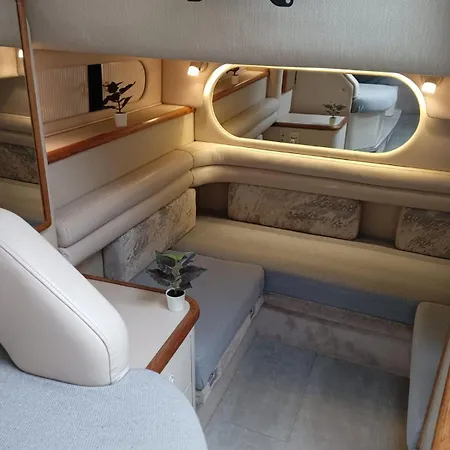 Diagonal Mar Sailboat * Сан-Адриан-де-Бесос